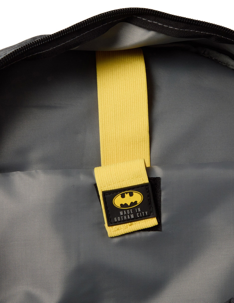 Mochila escolar Batman para niño 4